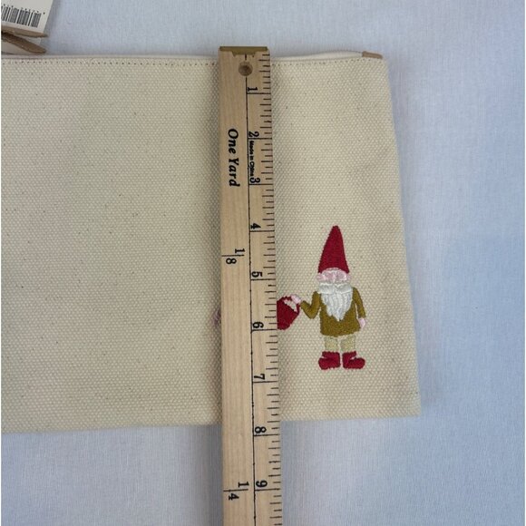 Duluth Embroidered Gnome Canvas Zipper Pouch With Leather Pull New - Picture 8 of 8